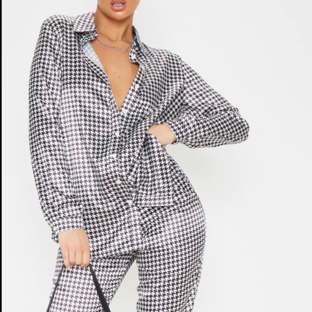 PrettyLittleThing Oversized Blouse